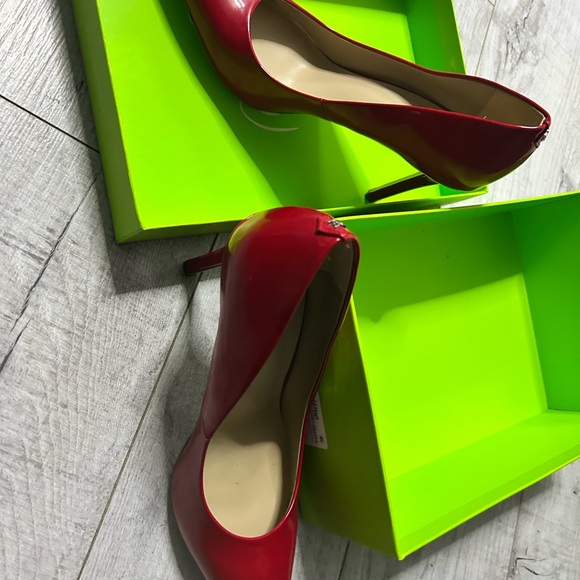 Sam Edelman Glossy Red Heels - Picture 6 of 8